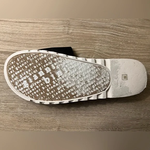 Gianni Bini Women’s Size 8M Black Slides. - Picture 5 of 7